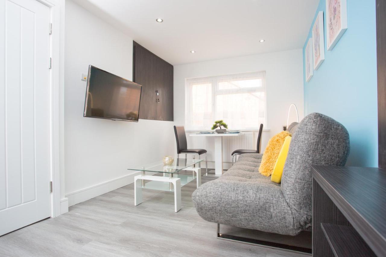 Legoland Heathrow Windsor Apartment Hotel Slough Ngoại thất bức ảnh