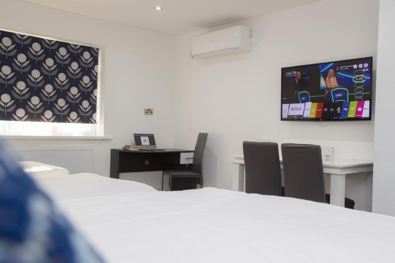 Legoland Heathrow Windsor Apartment Hotel Slough Ngoại thất bức ảnh