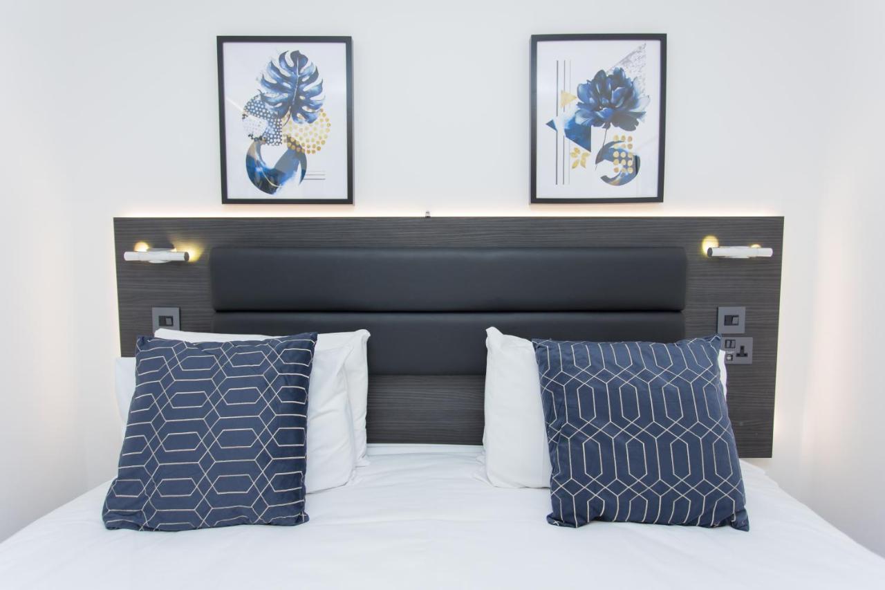 Legoland Heathrow Windsor Apartment Hotel Slough Ngoại thất bức ảnh